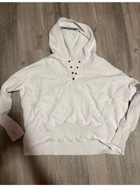 BUCKETLIST White Hooded Pullover with Button Accent size large
